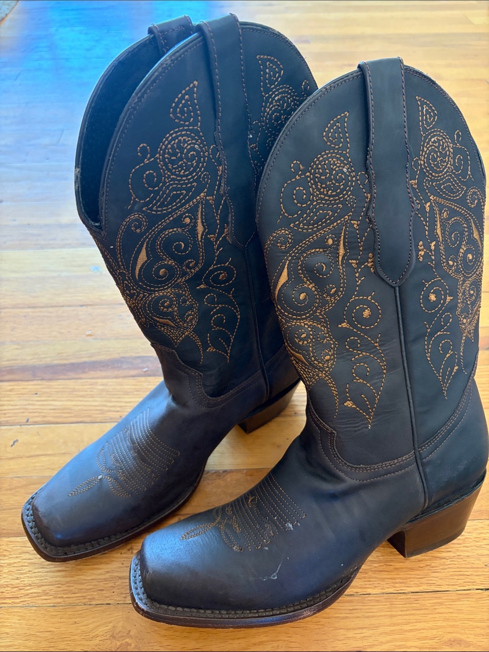 El General Brown Western Embroidered Leather Boots - Limited edition